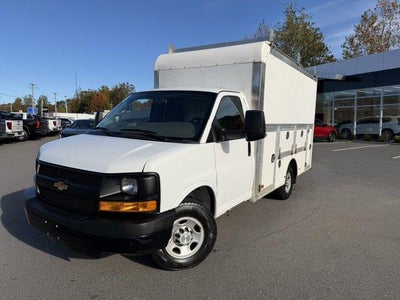 2016 Chevrolet Express Cutaway 3500 Base