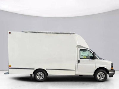 2025 GMC Savana Cutaway 3500 Base