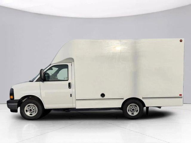 2025 GMC Savana Cutaway 3500 Base