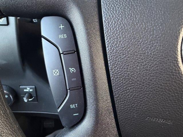 2025 GMC Savana Cutaway 3500 Base