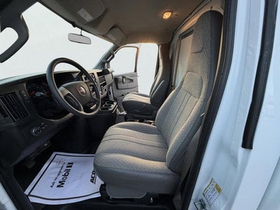 2025 GMC Savana Cutaway 3500 Base