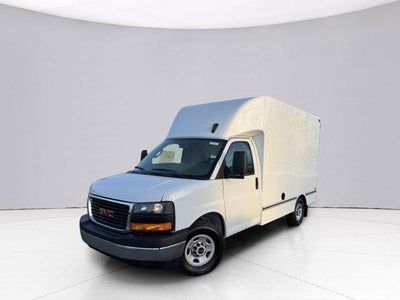 2025 GMC Savana Cutaway 3500 Base