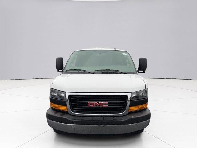 2025 GMC Savana Cutaway 3500 Base