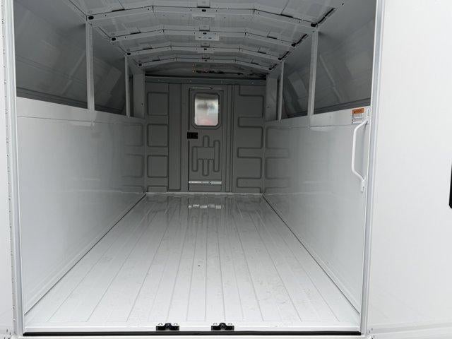 2025 GMC Savana Cutaway 3500 Base