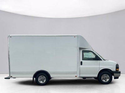 2025 GMC Savana Cutaway 3500 Base