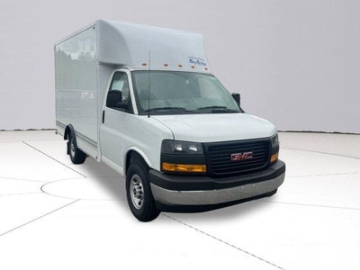 2025 GMC Savana Cutaway 3500 Base