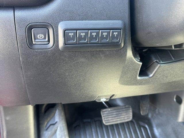 2025 GMC Sierra 3500 HD Chassis Cab Pro