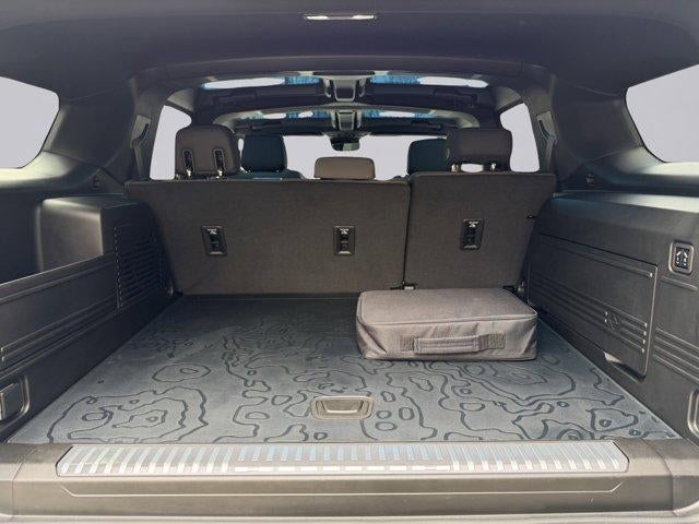 2024 GMC HUMMER EV SUV 2X