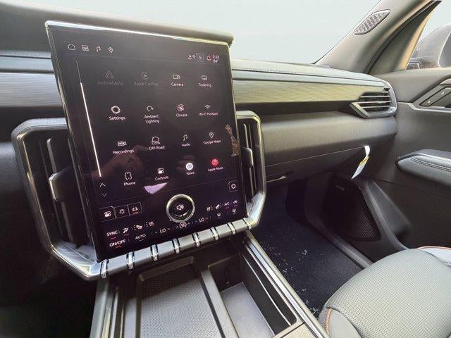2027 GMC Acadia AT4