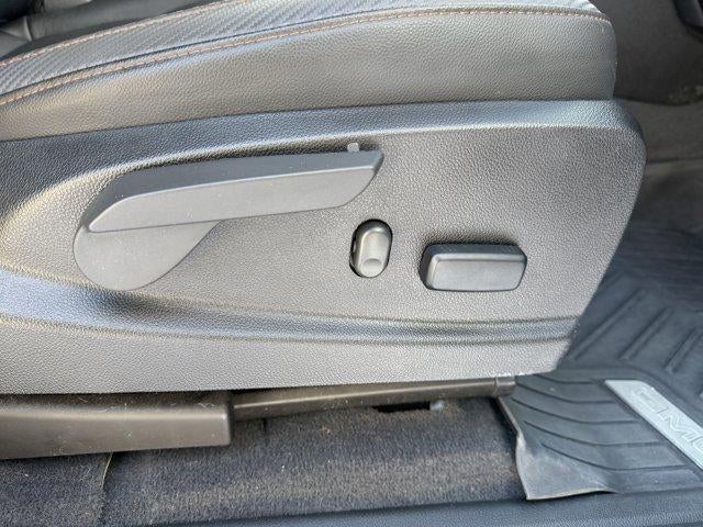 2022 GMC Canyon AT4 - Leather