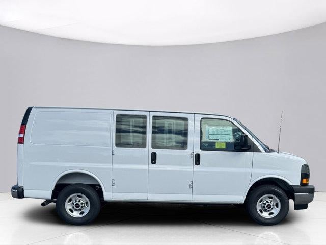 2025 GMC Savana Cargo Base