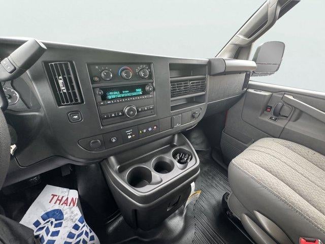 2025 GMC Savana Cargo 2500 Base