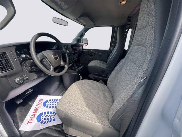 2025 GMC Savana Cargo Base
