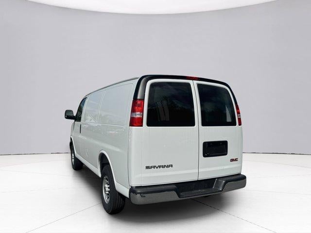 2025 GMC Savana Cargo Base