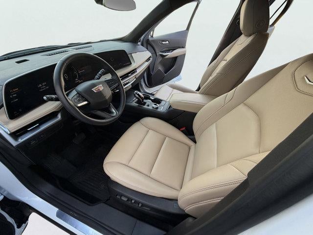 2024 Cadillac XT4 Luxury