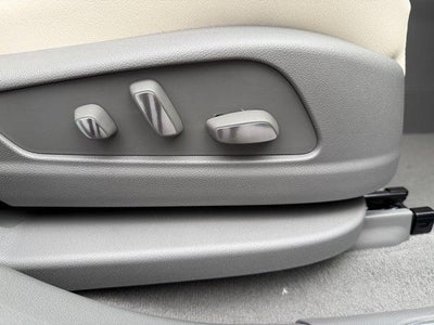 2026 Cadillac XT5 Base