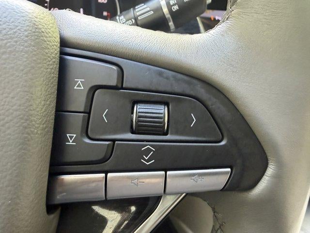 2024 Cadillac XT6 Base