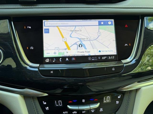 2024 Cadillac XT6 Base