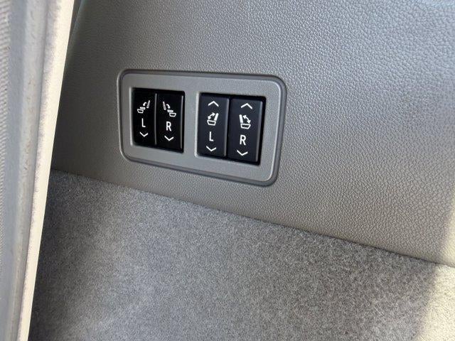 2024 Cadillac XT6 Base