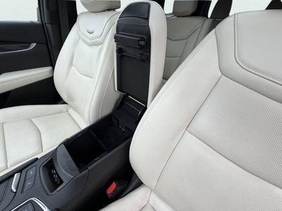 2023 Cadillac XT6 AWD Sport