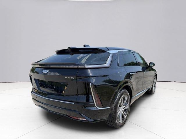 2025 Cadillac LYRIQ Luxury 1
