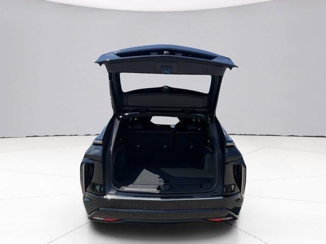 2025 Cadillac LYRIQ Luxury 1