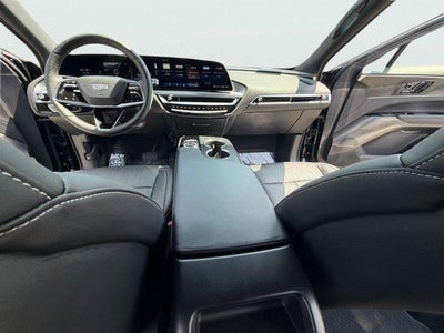 2025 Cadillac LYRIQ Luxury 1