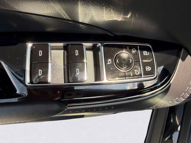 2025 Cadillac LYRIQ Luxury 1