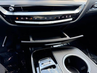 2025 Cadillac LYRIQ Luxury 1