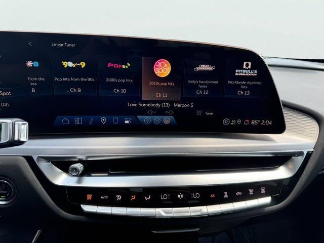 2025 Cadillac LYRIQ Luxury 1