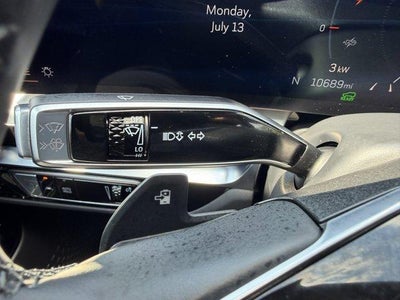 2025 Cadillac LYRIQ Luxury 1