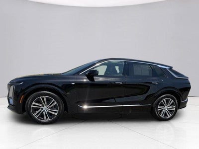 2025 Cadillac LYRIQ Luxury 1