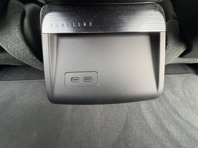 2024 Cadillac LYRIQ Luxury 1