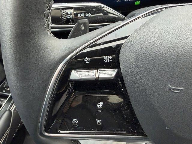 2024 Cadillac LYRIQ Luxury 1