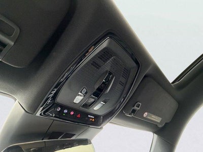 2024 Cadillac LYRIQ Luxury 1