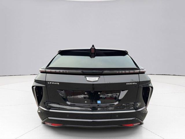 2024 Cadillac LYRIQ Luxury 1