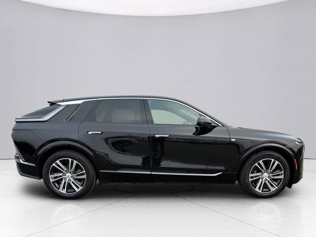 2024 Cadillac LYRIQ Luxury 1