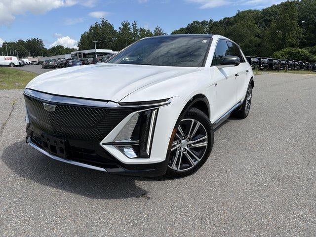 2024 Cadillac LYRIQ Luxury 1