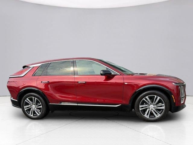 2024 Cadillac LYRIQ Luxury 1