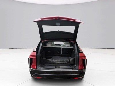 2024 Cadillac LYRIQ Luxury 1