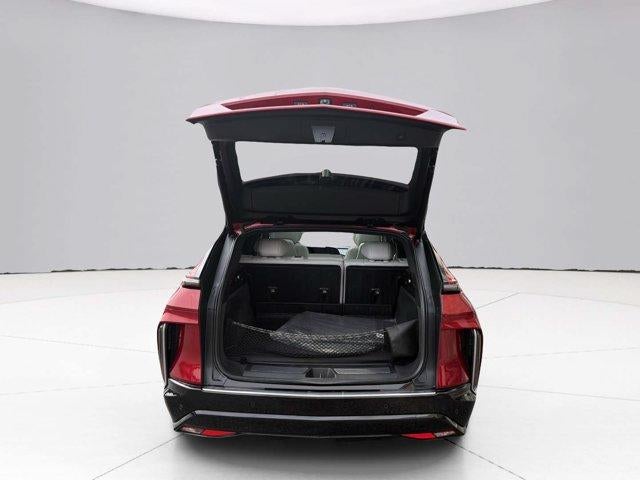2024 Cadillac LYRIQ Luxury 1