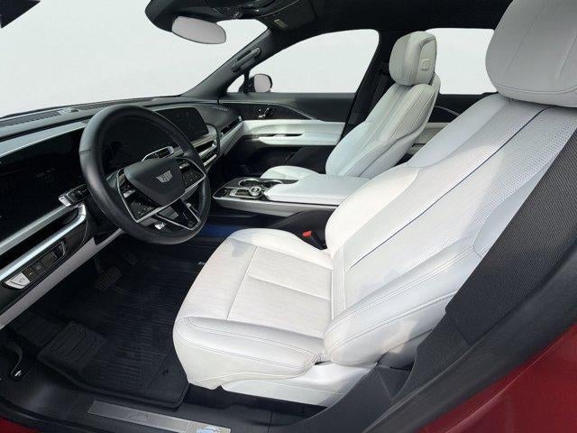 2024 Cadillac LYRIQ Luxury 1