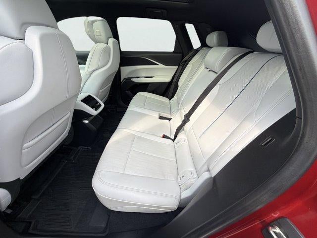 2024 Cadillac LYRIQ Luxury 1