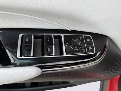 2024 Cadillac LYRIQ Luxury 1