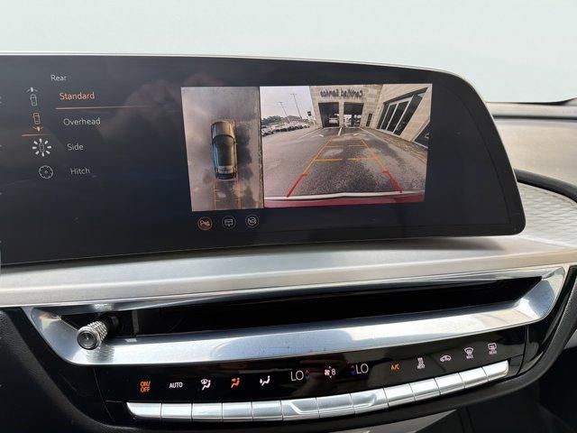 2024 Cadillac LYRIQ Luxury 1
