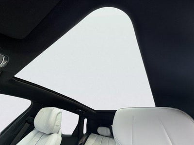 2024 Cadillac LYRIQ Luxury 1