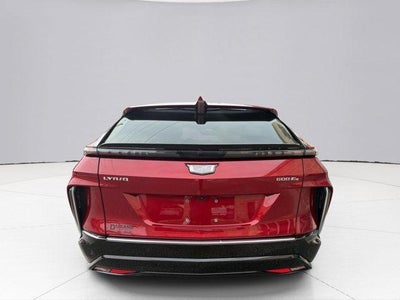 2024 Cadillac LYRIQ Luxury 1