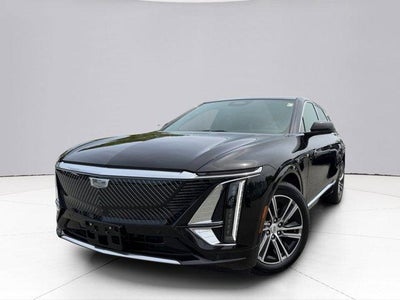 2024 Cadillac LYRIQ Luxury 2