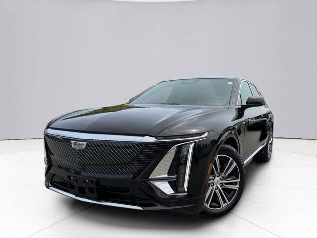 2024 Cadillac LYRIQ Luxury 2