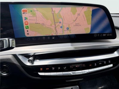 2024 Cadillac LYRIQ Luxury 2